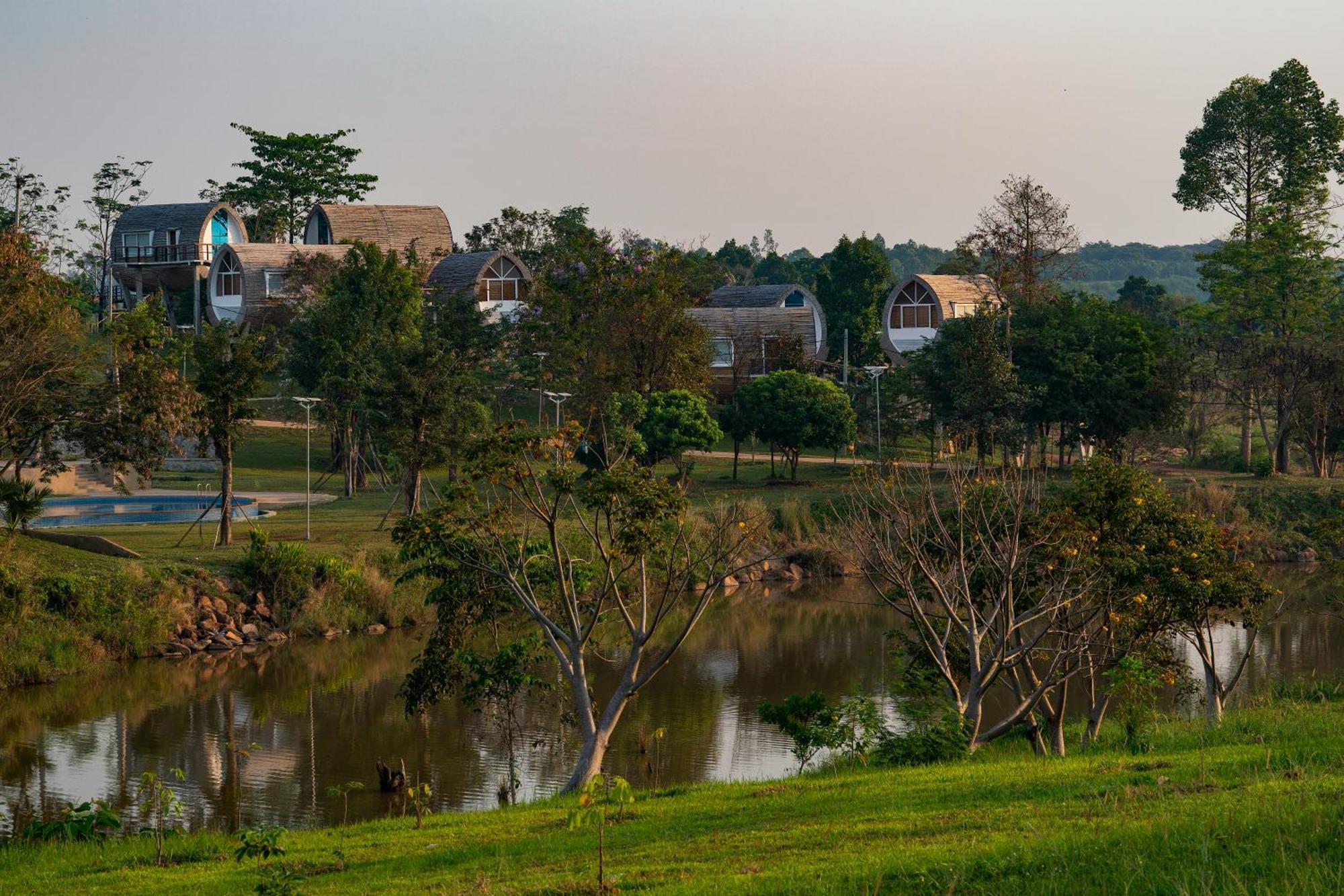 Phum Domnak Domrey Resort Chambok الغرفة الصورة